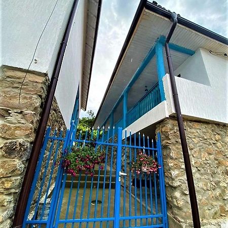Hotel Цяла Ваканционна Къща- Florina Houses Goranovtsi Exterior foto